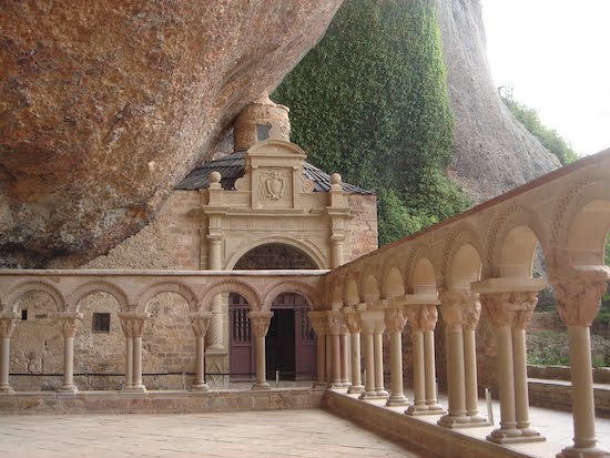 San Juan de la Peña, turismo direrente, cultura ruta del serrablo, santa elena, fiestas patronales, de pueblos de aragon, huesca
