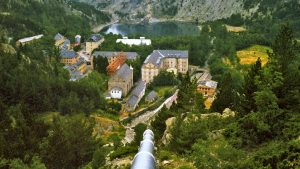 El balneario de Panticosa visto desde lo alto del valle