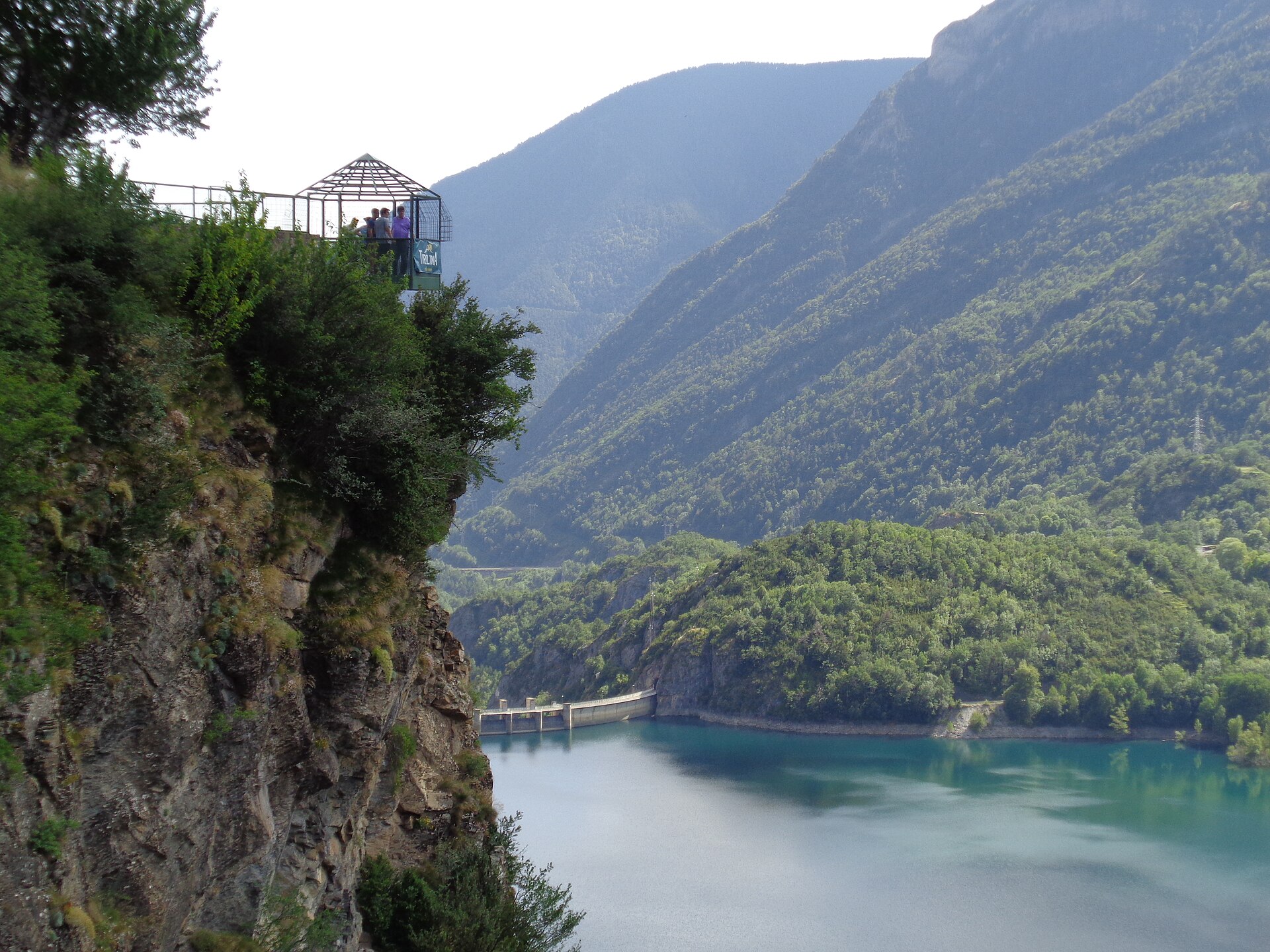 Mirador de Hoz de Jaca sobre el embalse de Búbal, en el Valle de Tena