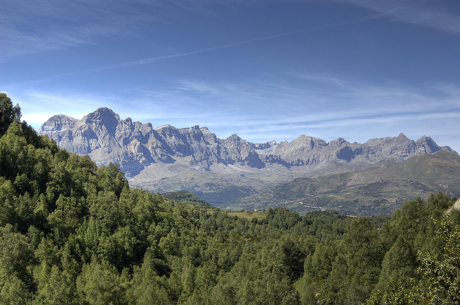 La Sierra de la Partacua sobre el Valle de Tena